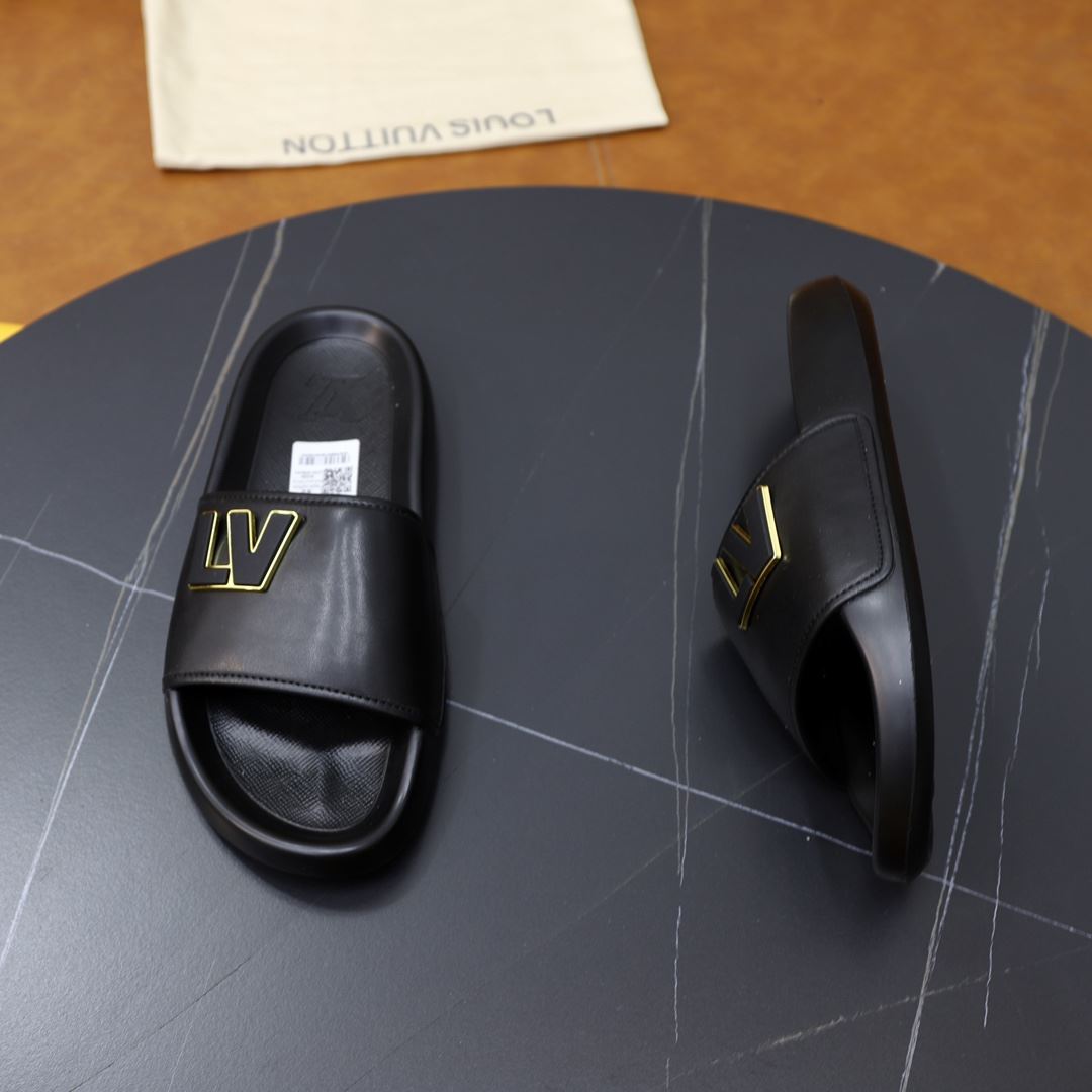 Louis Vuitton Slippers